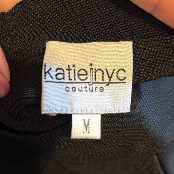 Katie J NYC Elegant Black Mini Skirt - Picture 3 of 3